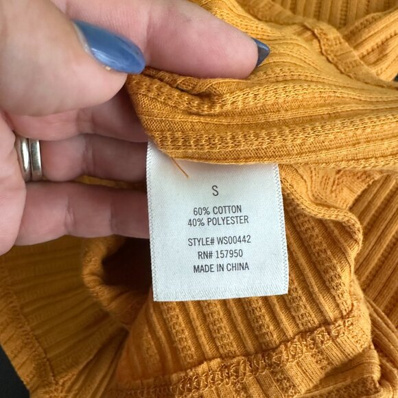 2/$30 ALYA Crochet Short Sleeve Rib-knit Tee Mustard Small #A0335 TRB2 - Picture 6 of 7